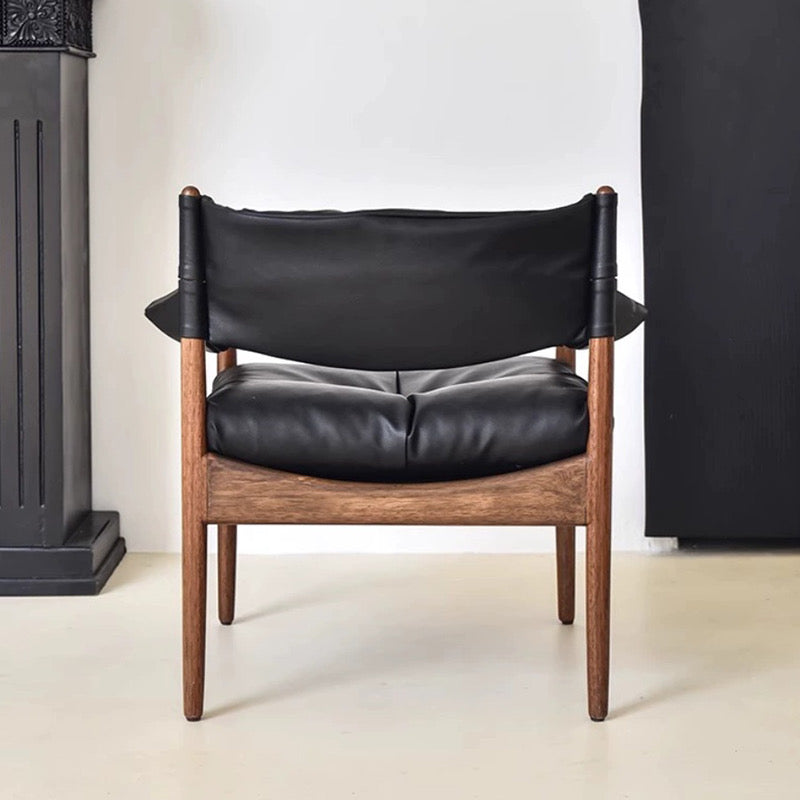 Grand Wing Chair
