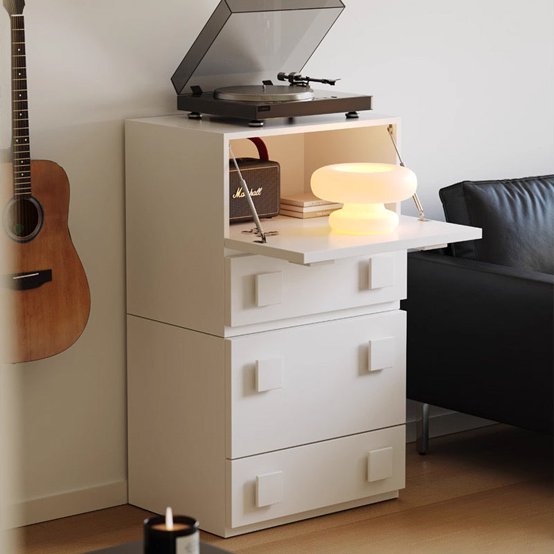 White Lacquered Carmen Cabinet