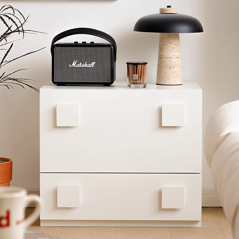 White Lacquered Carmen Cabinet